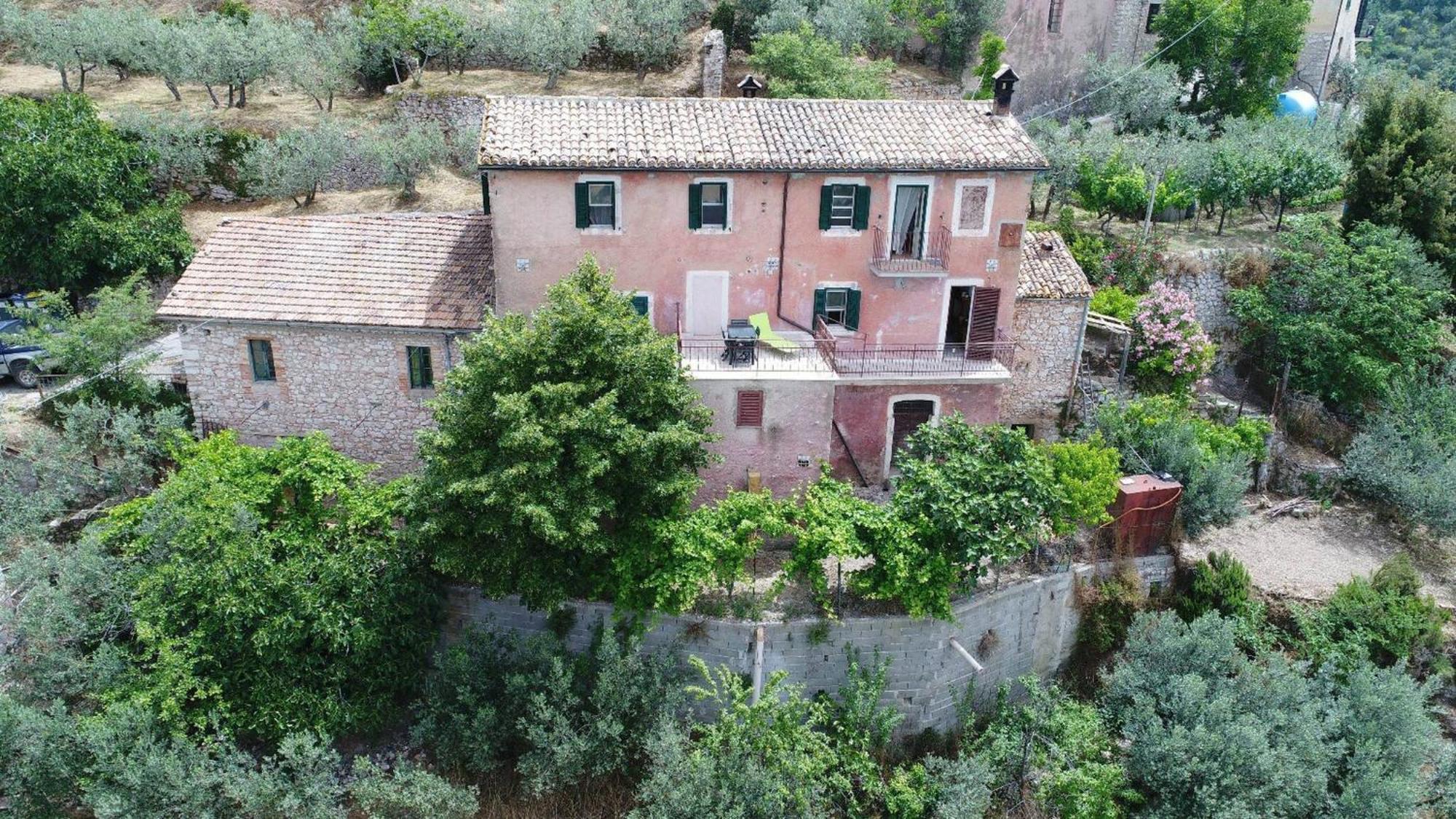 Villa Rurale Nei Pressi Castello Campello sul Clitunno Exterior foto