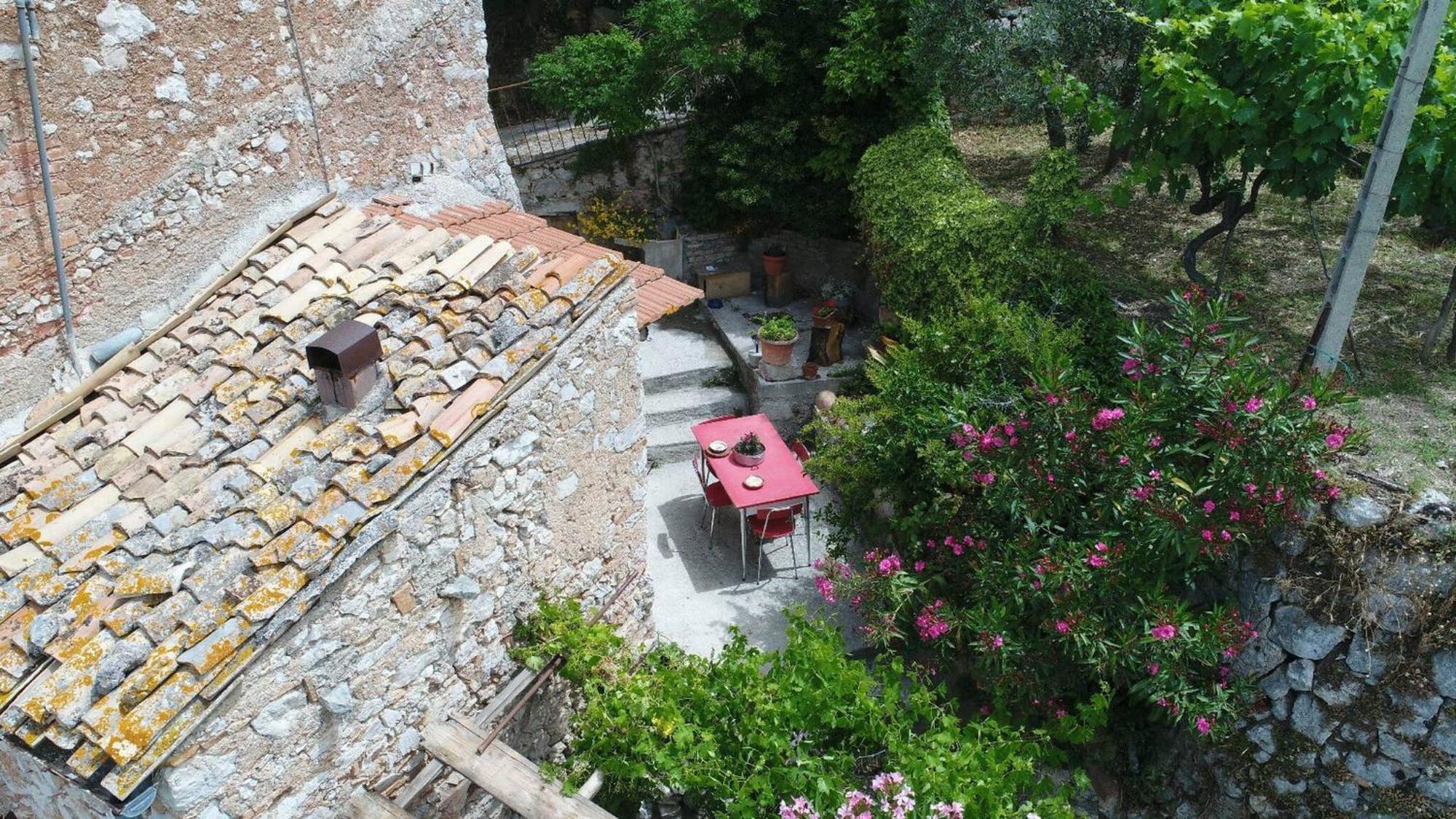 Villa Rurale Nei Pressi Castello Campello sul Clitunno Exterior foto